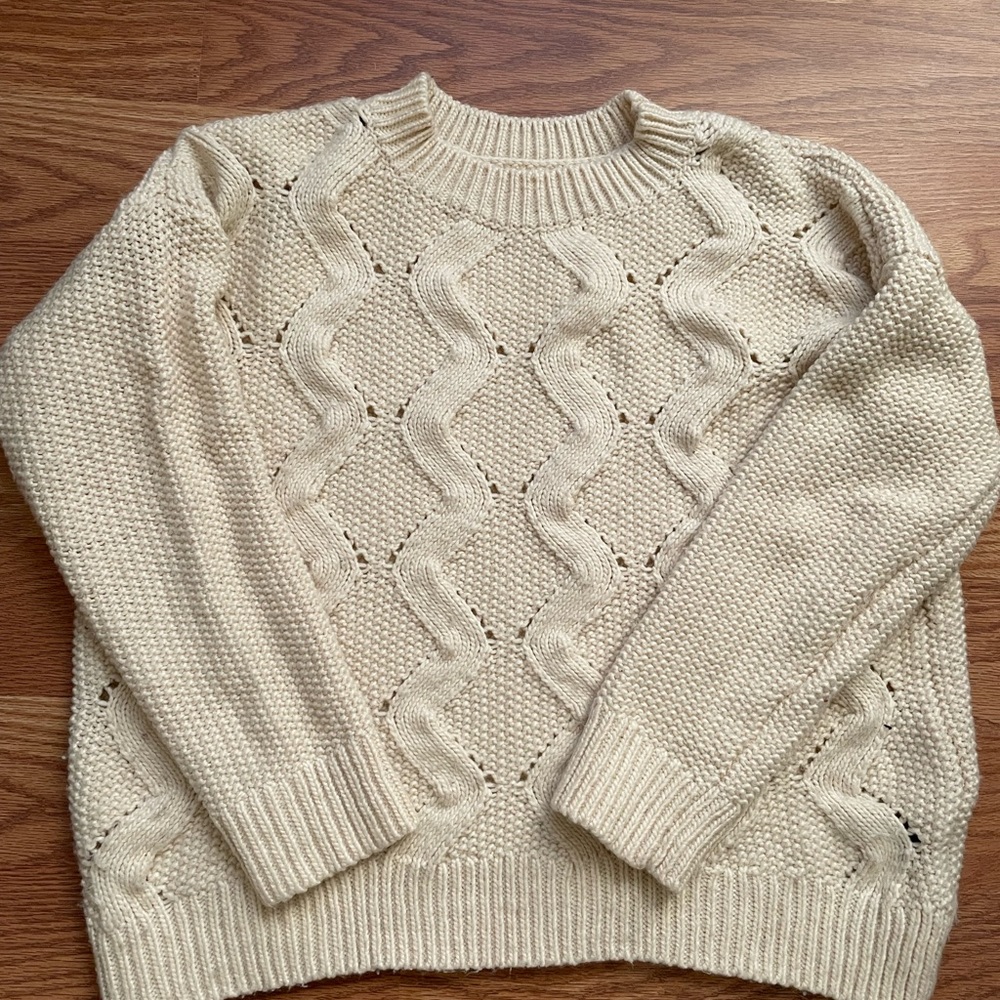 Cable knit sweater off white sweater